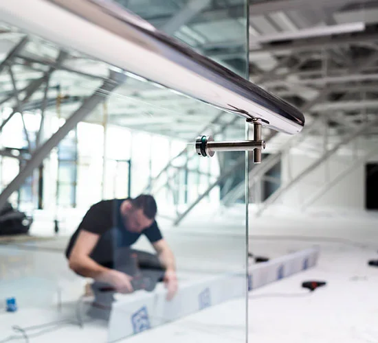 Palm City, FL highly skilled glass repair technicians